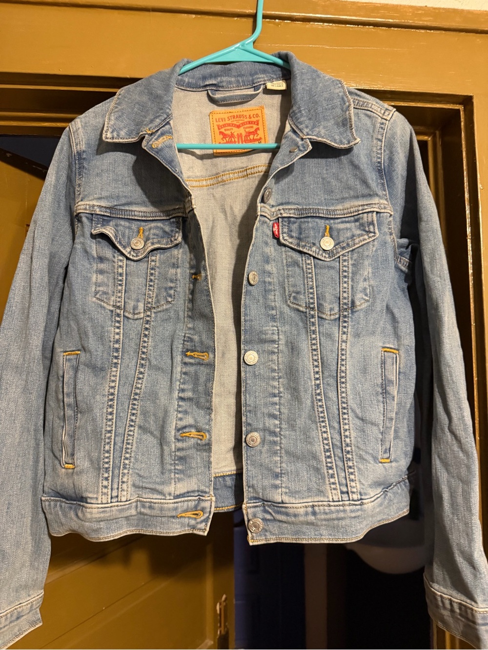 Levi's Light Wash Blue Denim Trucker Jacket
